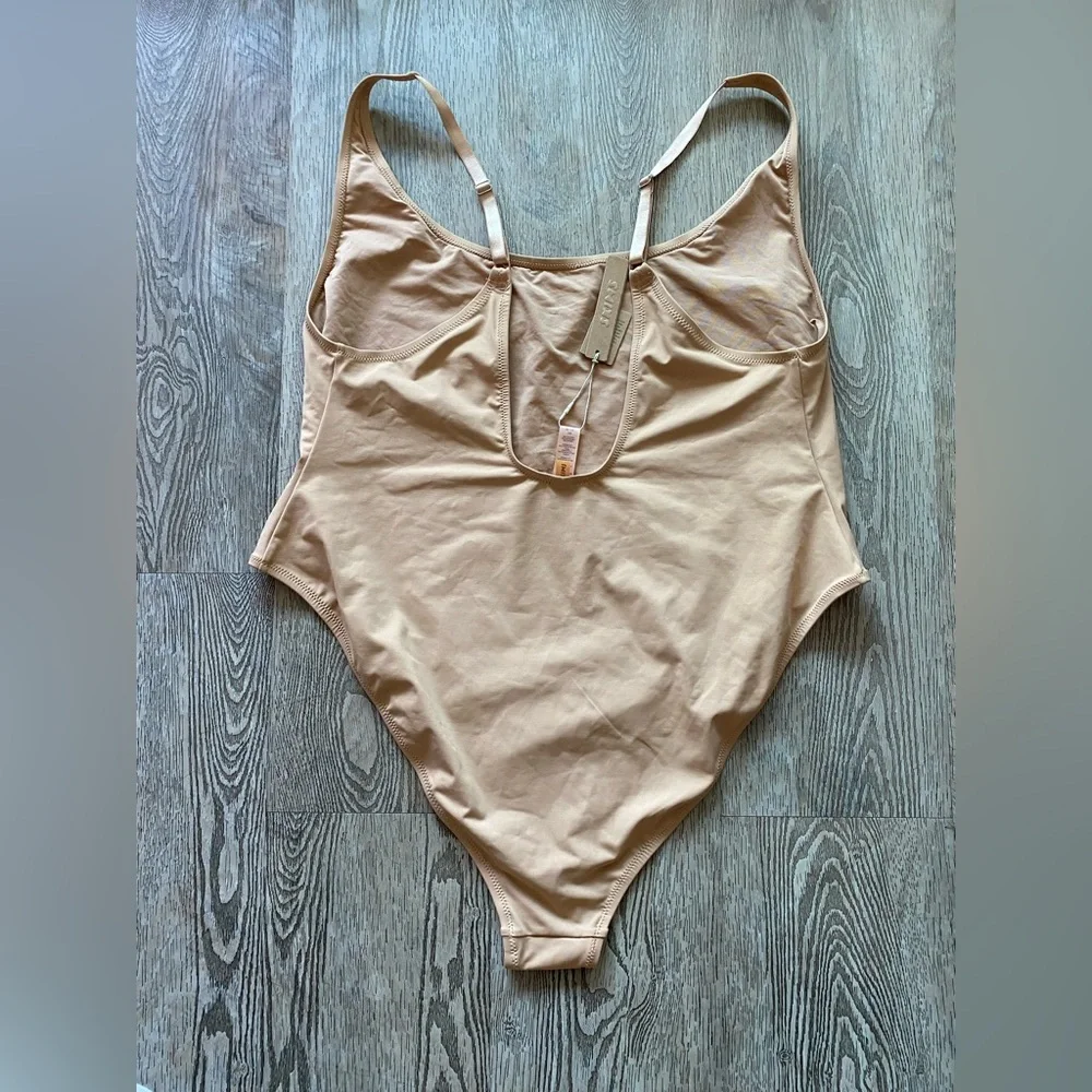 SKIMS Scoop neck One piece Swimsuit in Orche NWT